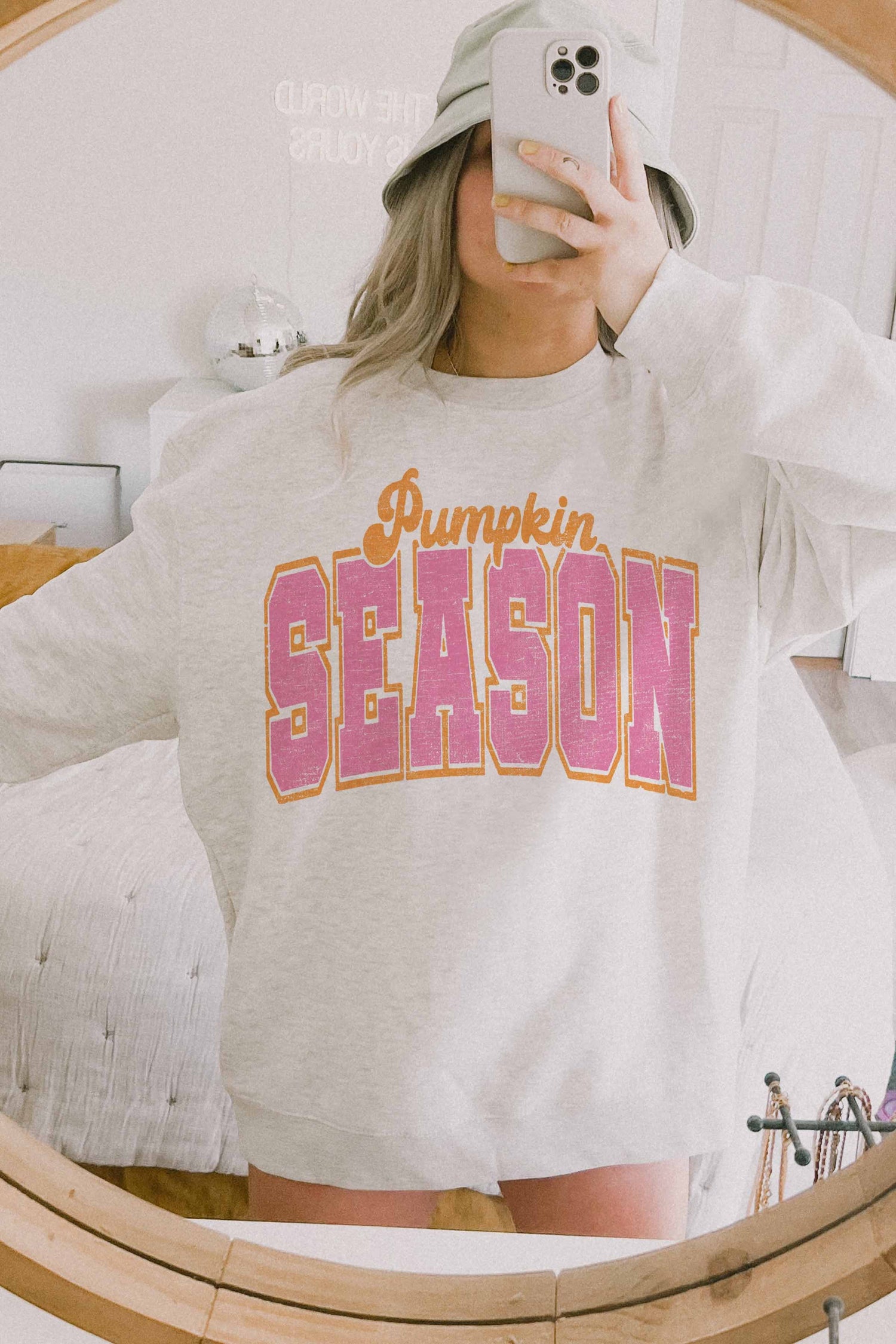 Retro Pumpkin Season Pullover - Ash Grey